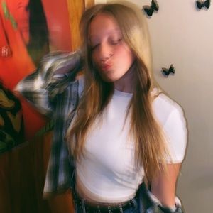 Meet your Posher, Isabella